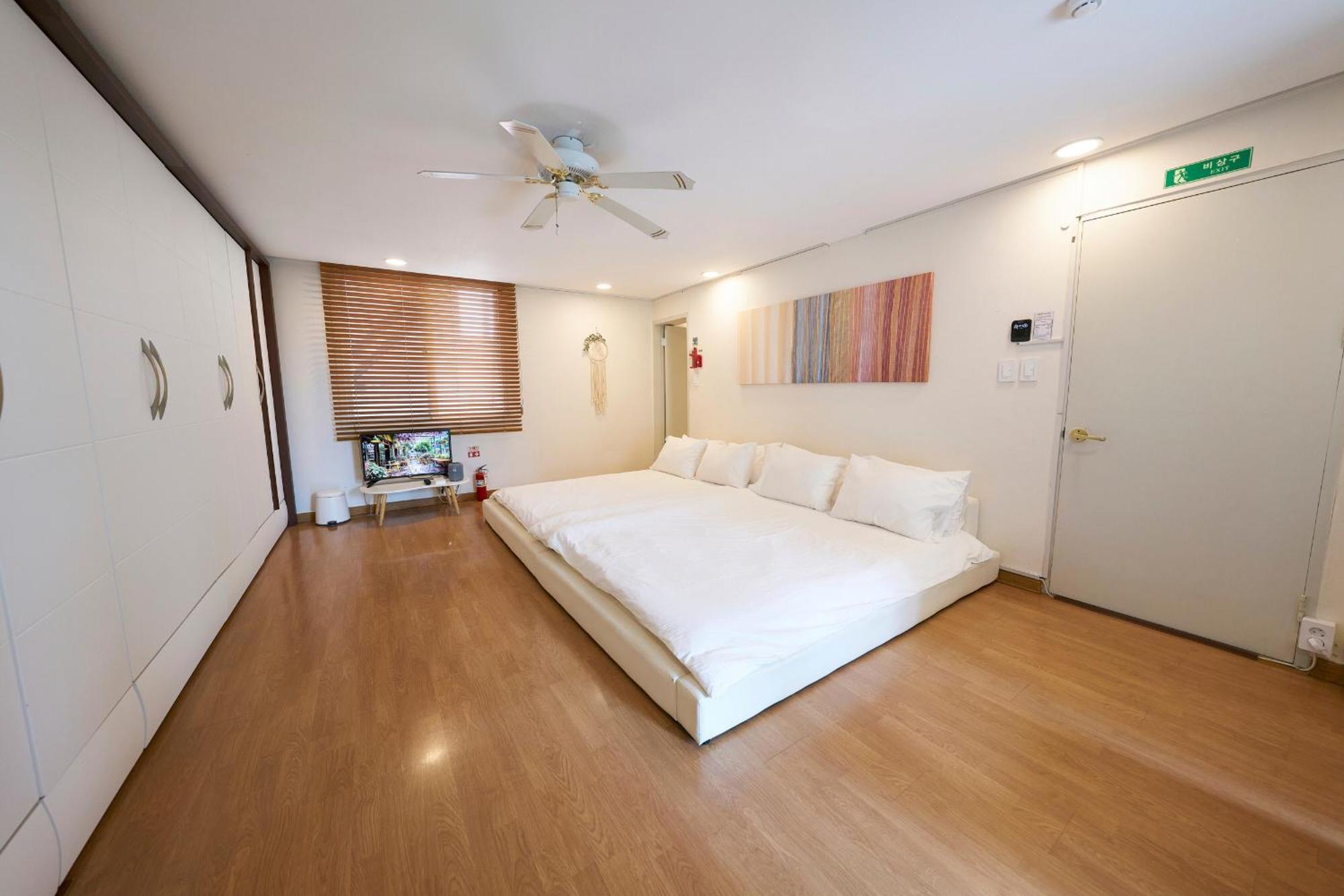 Sg Tailored Service Home Near Metro Seoul Eksteriør billede