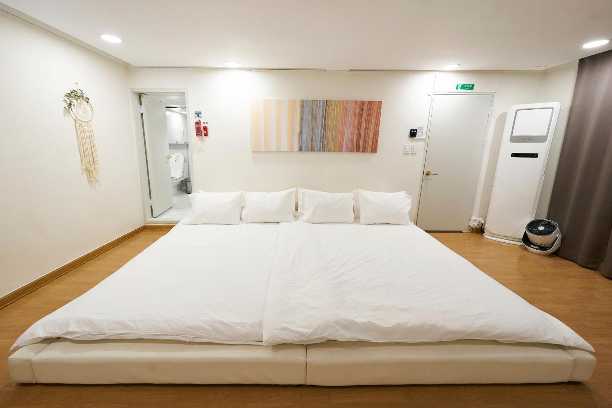 Sg Tailored Service Home Near Metro Seoul Eksteriør billede